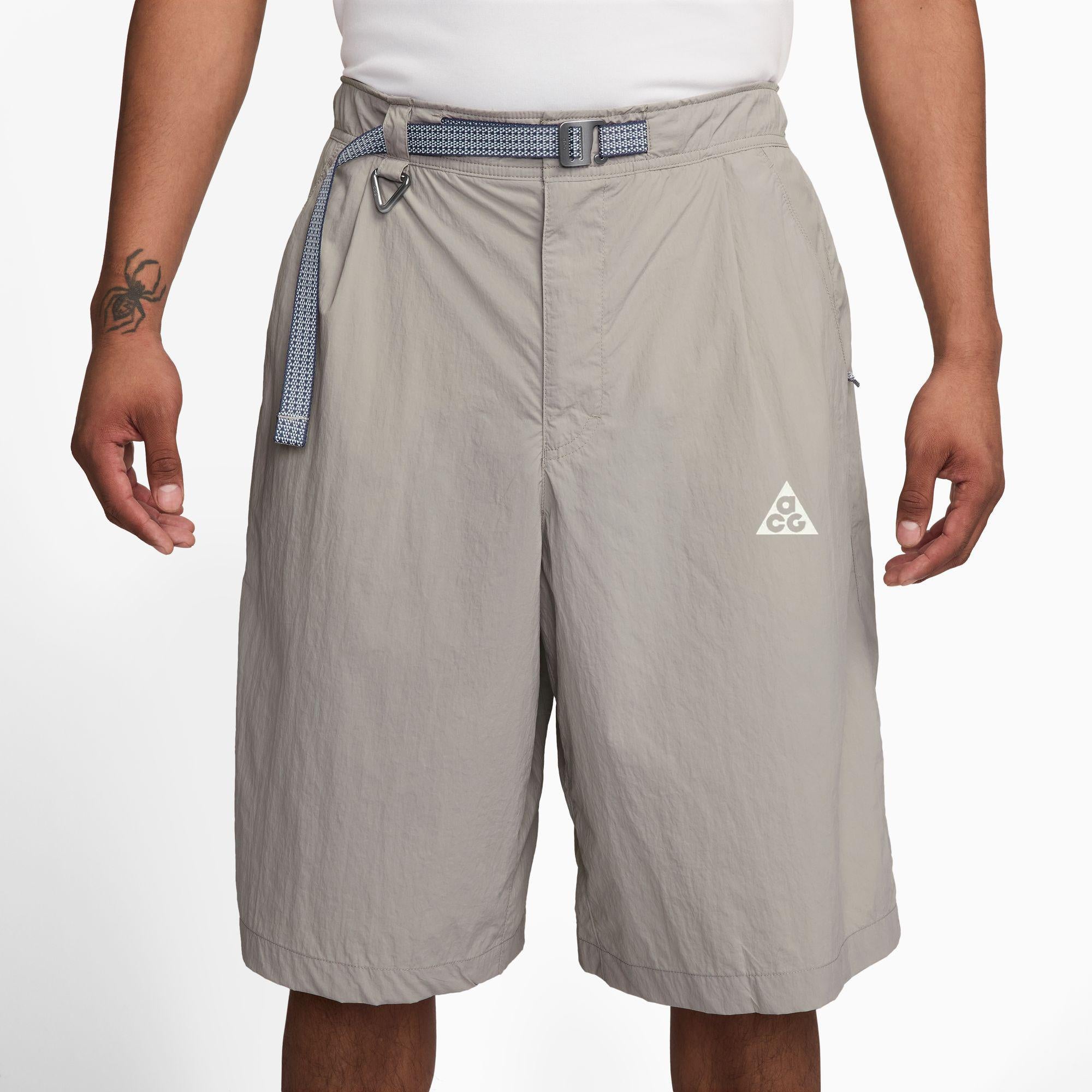 ウェア NIKE ACG shorts Nike ACG Dri-FIT New Sands Men's Loose Fit Shorts, Neutral