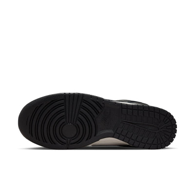 Women's Nike Dunk Low SE Sail/Black-Pale Ivory-Metallic Gold