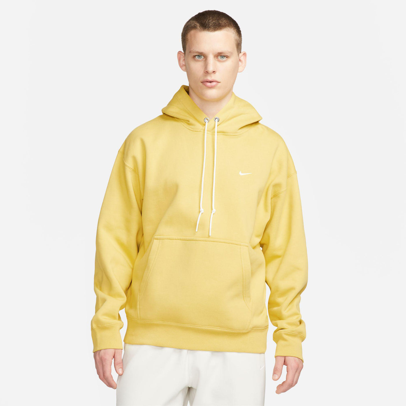 Nike Solo Swoosh Men's Fleece Pullover Hoodie Saturn Gold