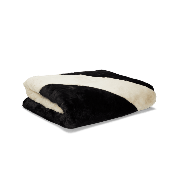 NIKE SPORTSWEAR FAUX FUR BLANKET BLACK Hush Life Boutique