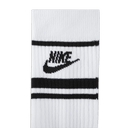 Nike Sportswear Dri-FIT Everyday Essential Crew Socks (3 Pairs)