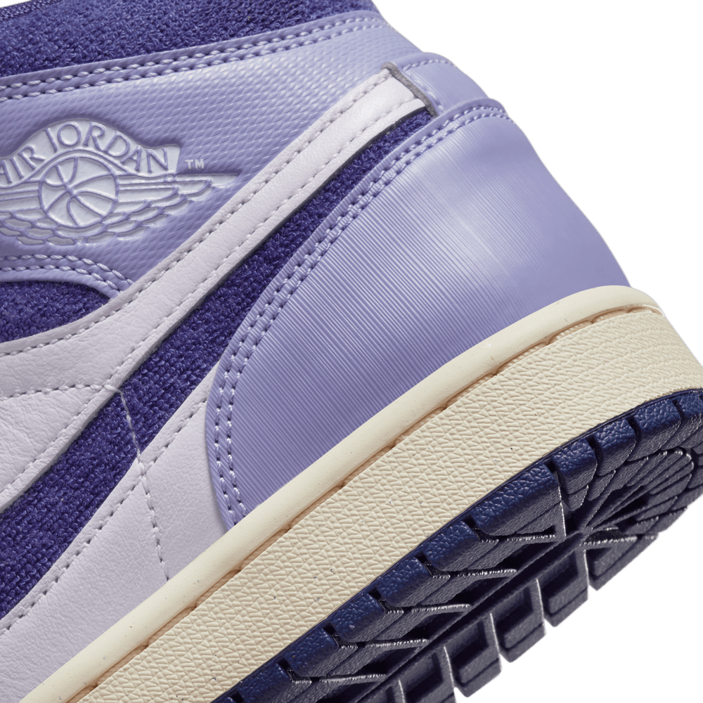 WOMENS AIR JORDAN 1 MID SE SKY J LT "PURPLE"