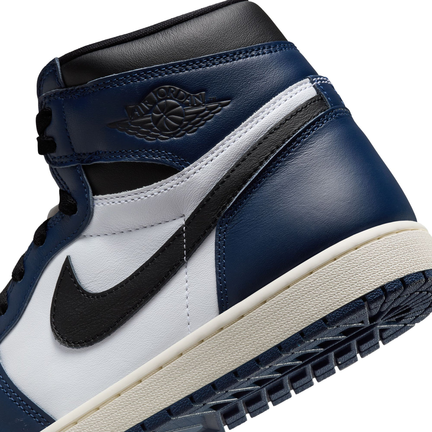 9/14 Mens Air Jordan 1 Retro High OG "Midnight Navy"