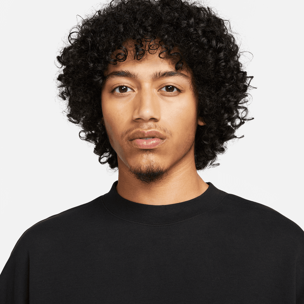 Nike Sportswear Tech Fleece Men's Oversized Short-Sleeve Sweatshirt