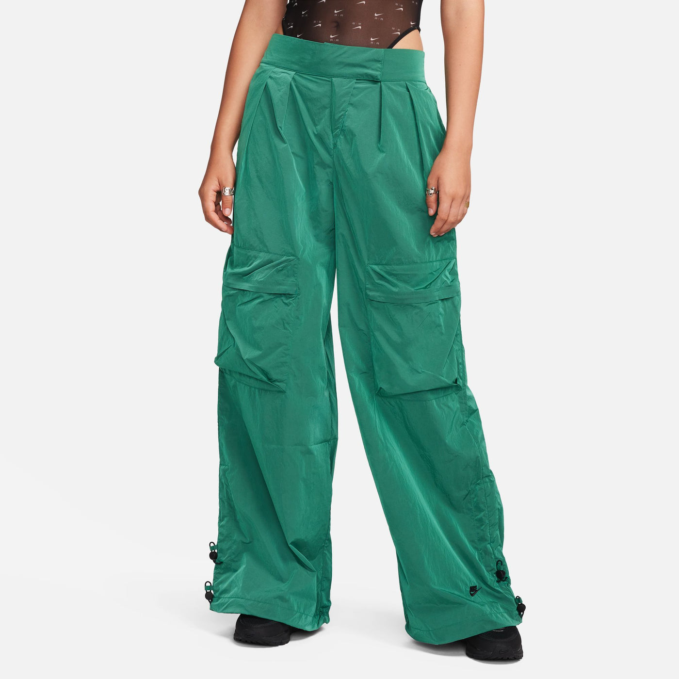 NIKE WOMEN'S SPORTSWEAR TECH PACK