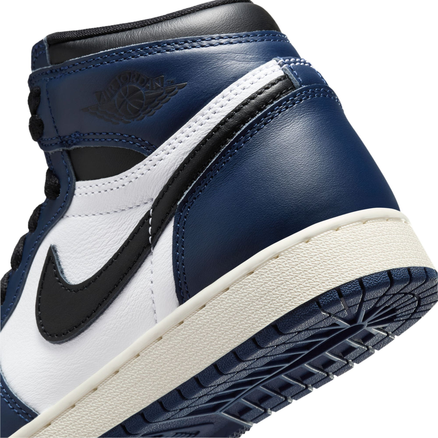 9/14 Youth Air Jordan 1 High OG "Midnight Navy"