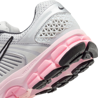 Women's Nike Zoom Vomero 5 - METALLIC SILVER-PINK FOAM