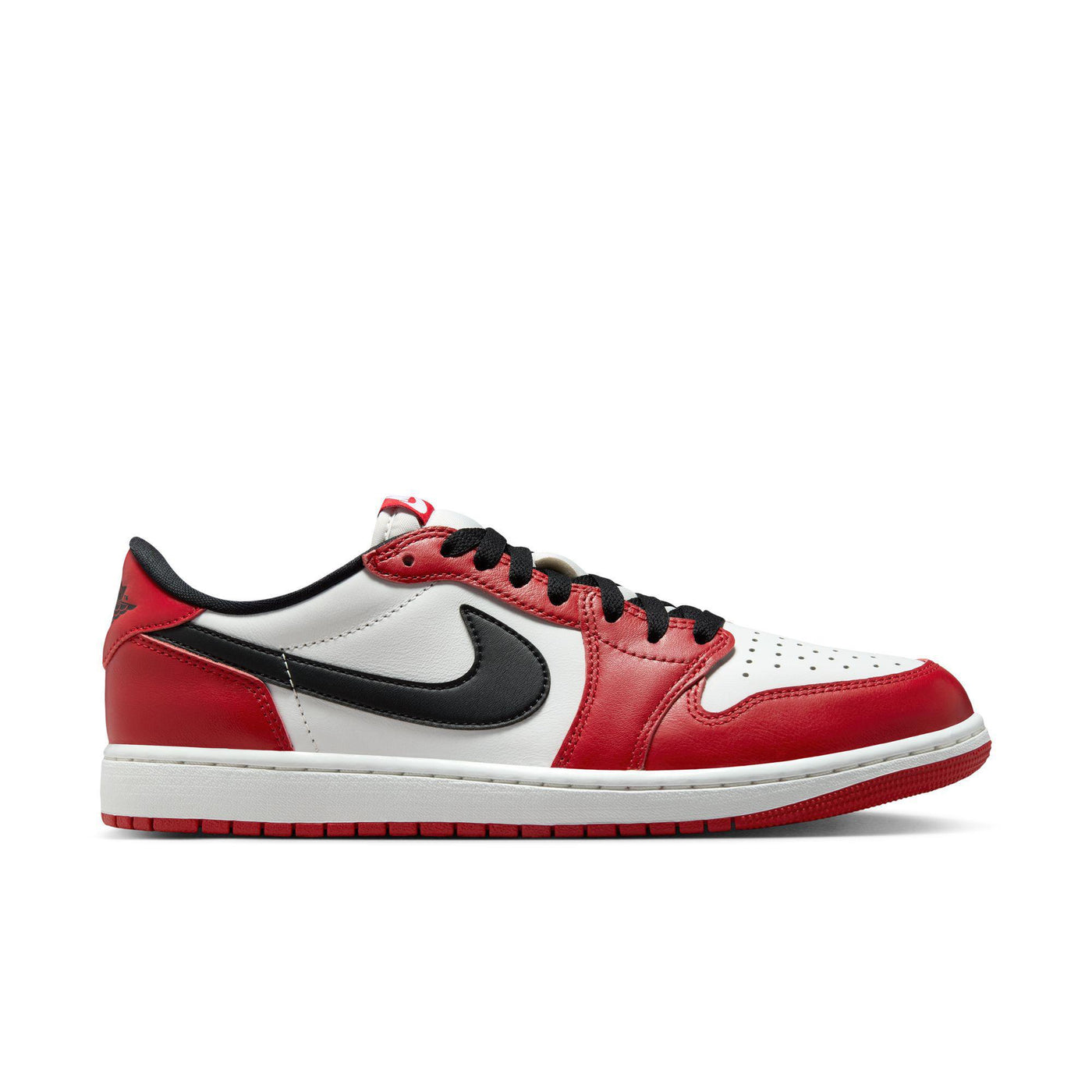 Air Jordan 1 Retro Low OG "Chicago" 2025