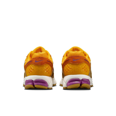 Nike Zoom Vomero 5 University Gold/Viotech-FLT Gold
