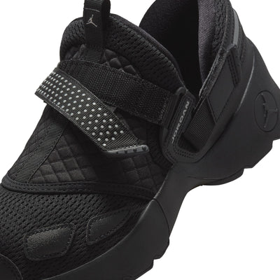 Women's Jordan Trunner LX Black/Black/Black