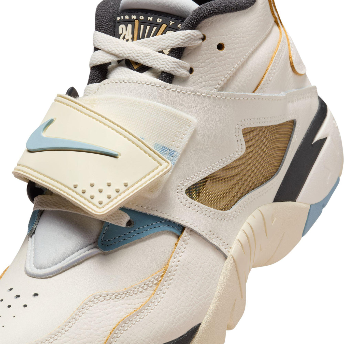 Nike Air Diamond Turf Sail/Mica Blue-Coconut Milk-Off Noir