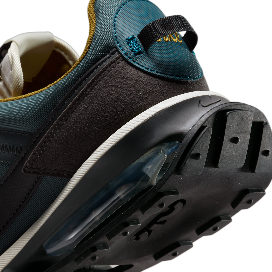 【NIKE】AIR MAX PRE DAY LX ★ Amazon.com | Nike mens Air Max Pre-Day Lx Style Dc5330