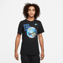 NIKE SPORTSWEAR "GOOD VIBES" TEE (BLACK)