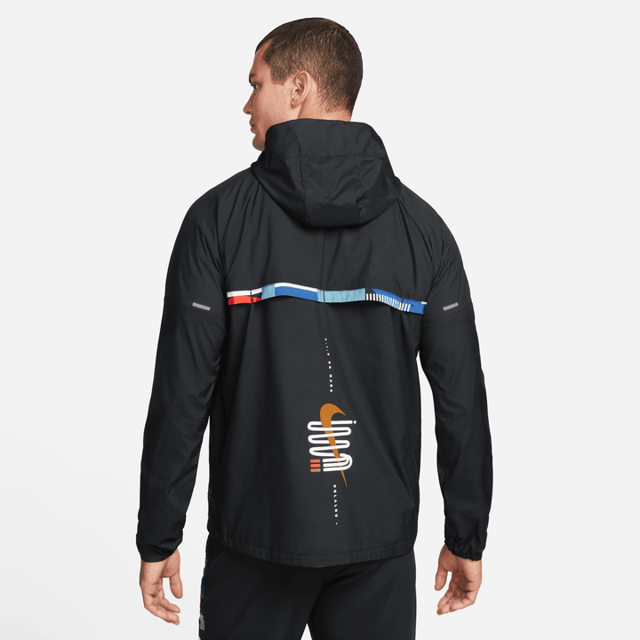 メンズウェア Nike AeroLoft Repal Amazon.com: Nike AEROLOFT Men's Running Jacket (Black) Size