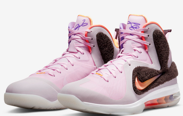 lebron breast cancer shoes
